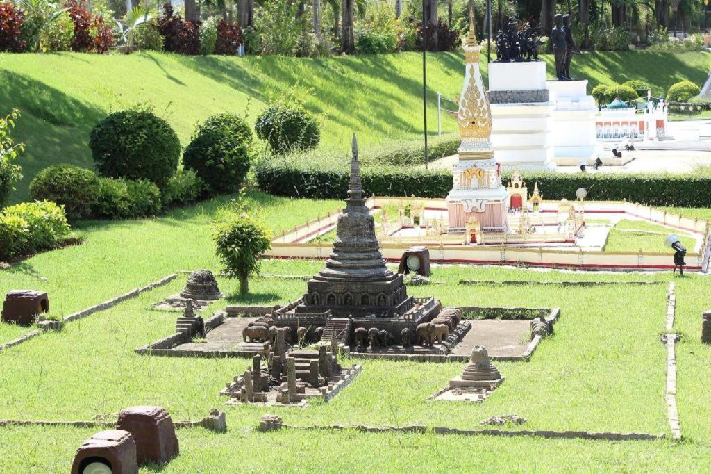 Bua Tara Resort Nong Prue Exterior foto