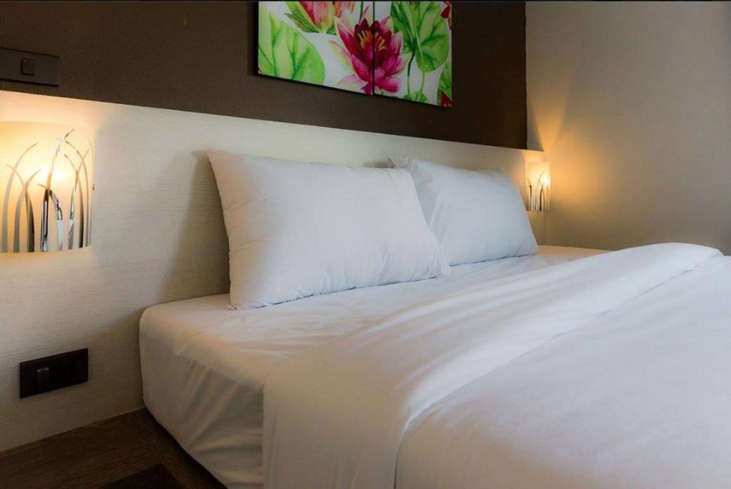 Bua Tara Resort Nong Prue Exterior foto